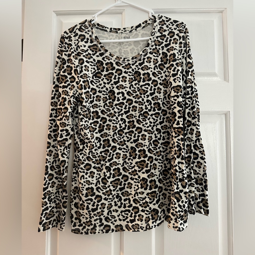 Leopard print long sleeve top